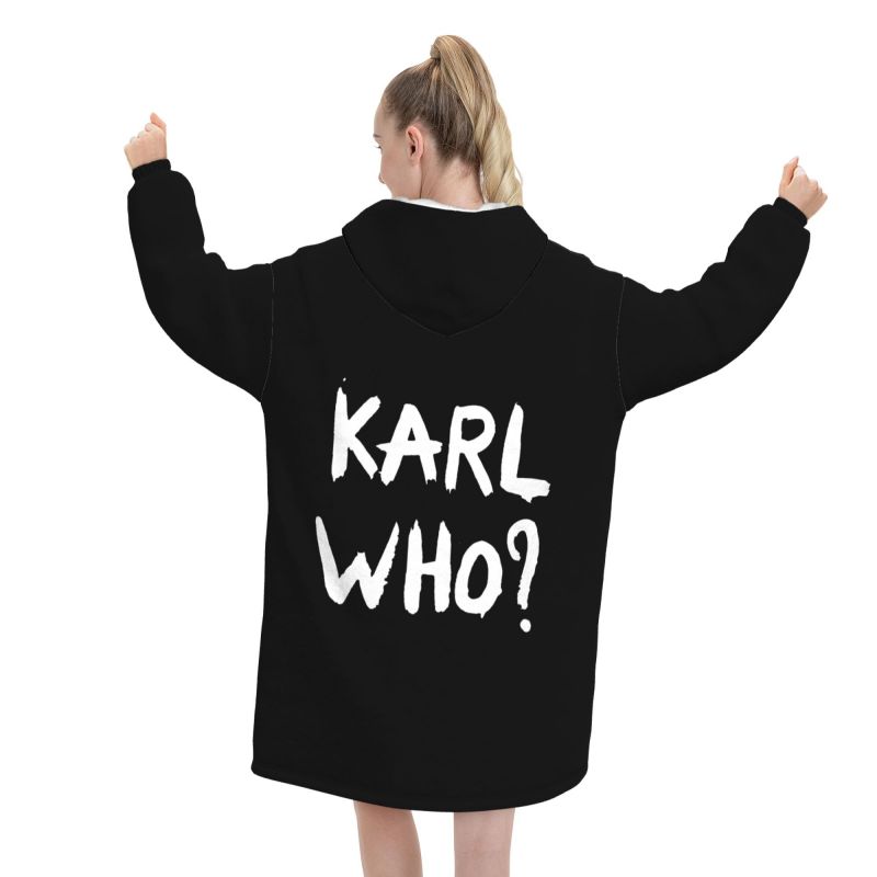 Karl Who Slogan Zwarte Draagba - Sherpa Hoodie Fleece recensie en prijs